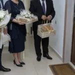 Kız İstemeye Ne Götürülür? Çiçek, Çikolata ve Gelenekler